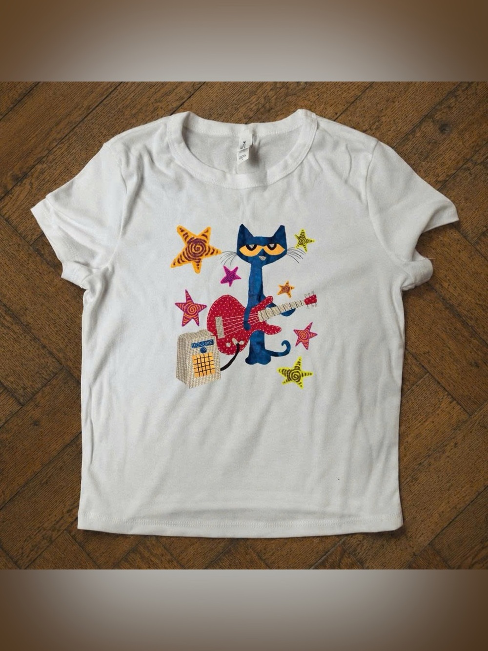 White Cat Guitar Graphic Pet Tee - Blue & Red